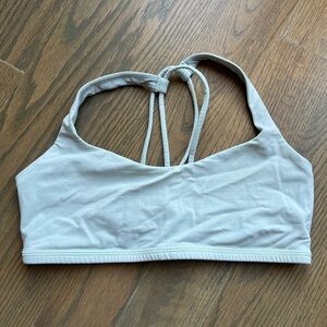 Lululemon Free To Be Bra Size 6